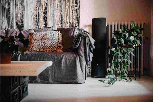 Do people still use end tables in living room?