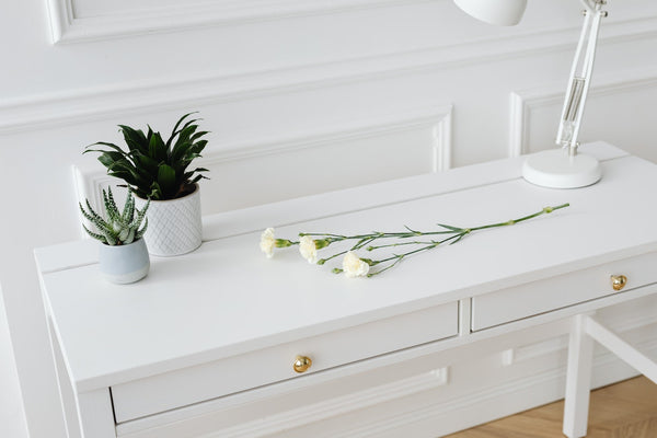What to Consider When Choosing a Side Table with Drawers