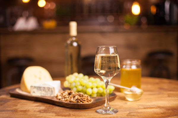 What can the wine cabinet be used for?